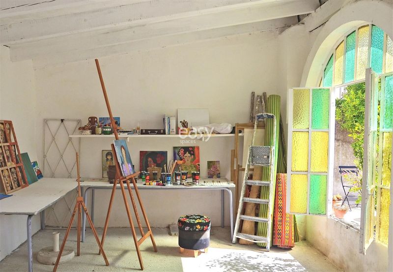 Artist's Studio Available for Rent for Professional and Creative Photo Shoot Sessions